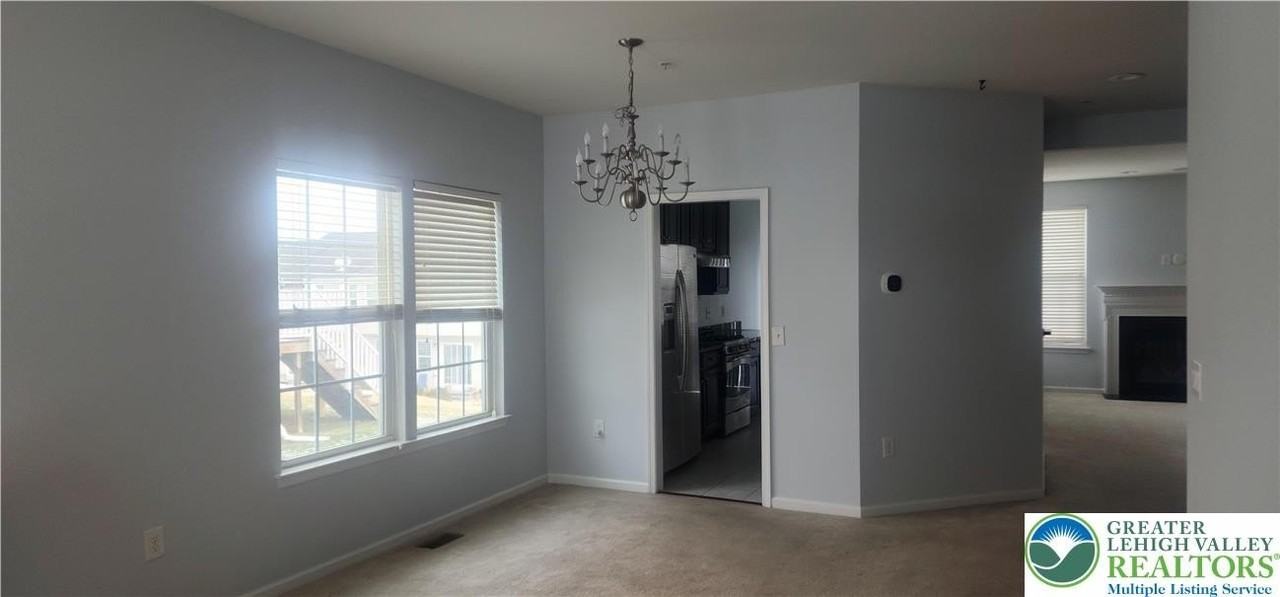 3517 Windsor Ct - Photo 2 of 24