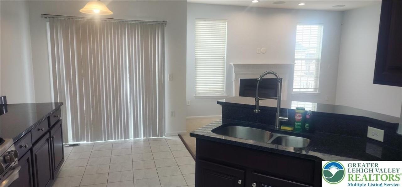 3517 Windsor Ct - Photo 4 of 24