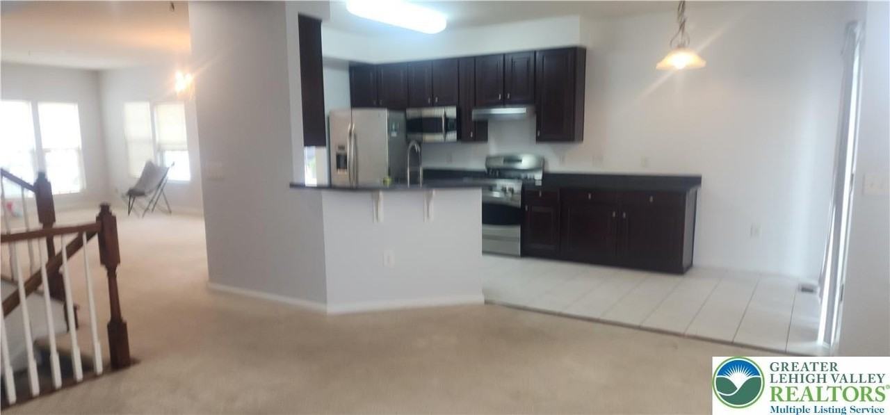 3517 Windsor Ct - Photo 5 of 24