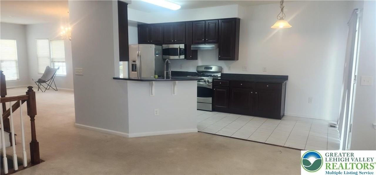 3517 Windsor Ct - Photo 6 of 24