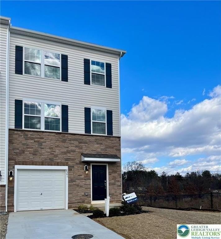 8341 Alexander Ct - Photo 3 of 29