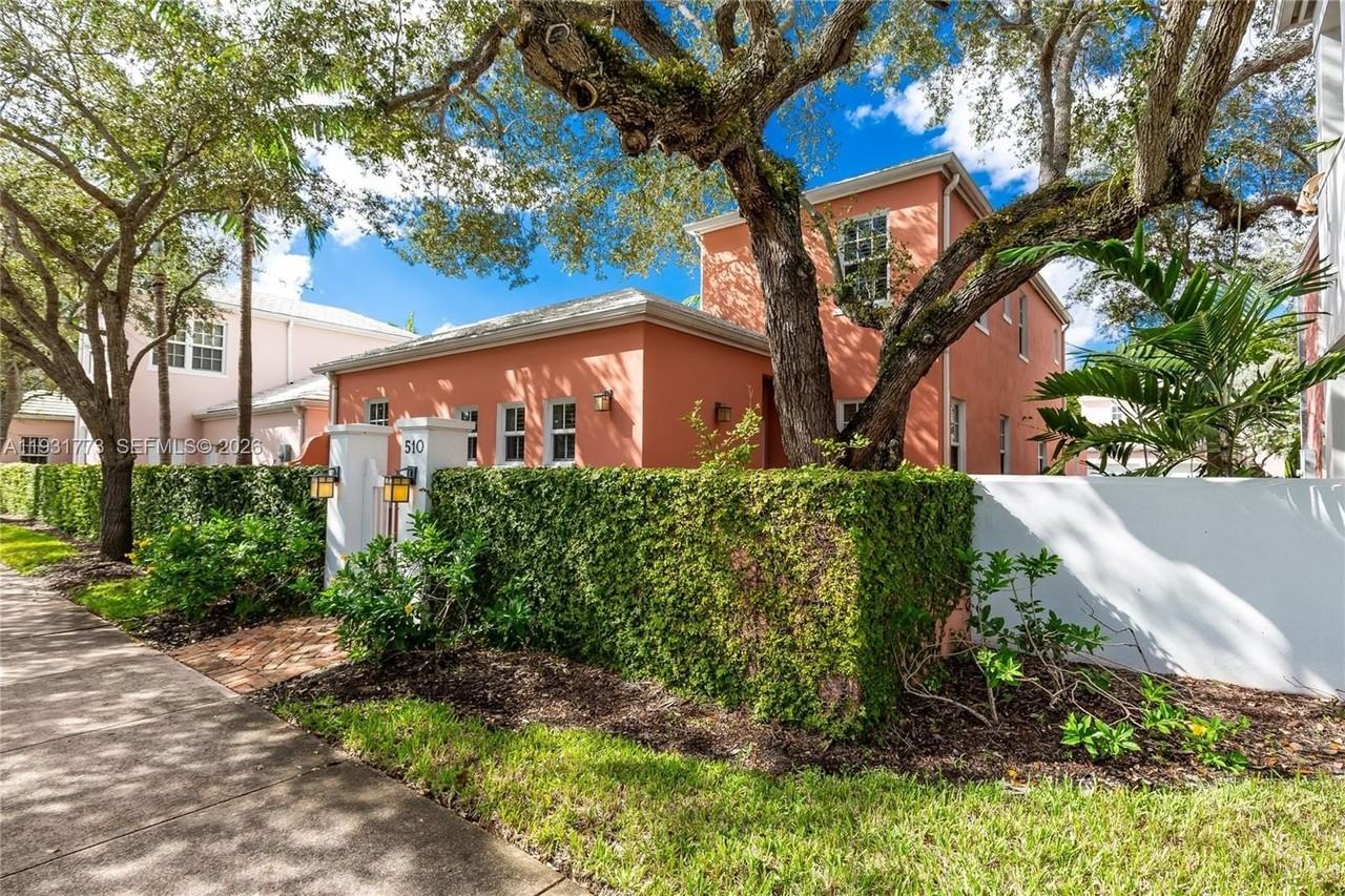 510 Loretto Ave #26 - Photo 2 of 44