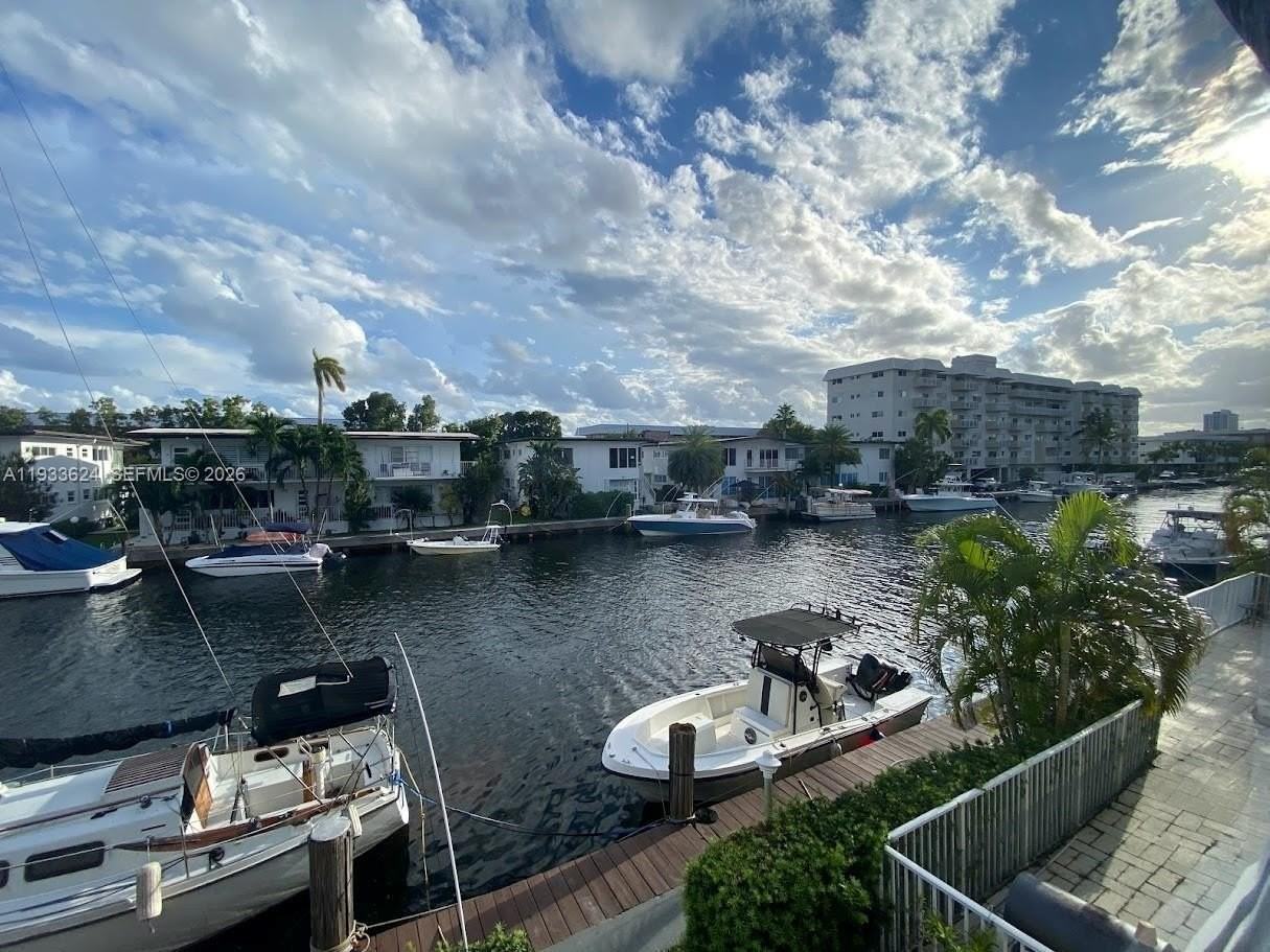 3702 Ne 171st St #8 - Photo 4 of 17