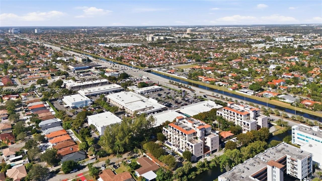 8430 Sw 8th St #405B - Photo 5 of 50