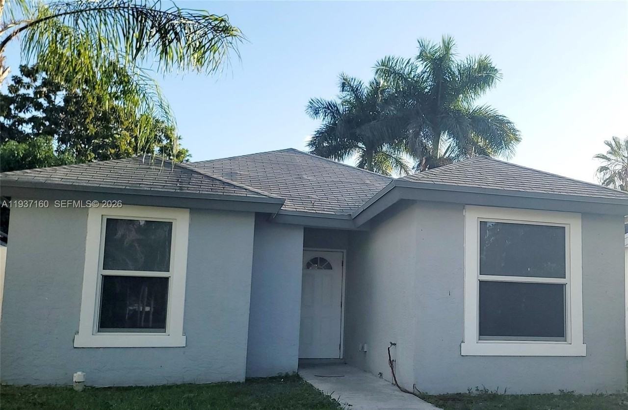 785 Sw 10th St - Photo 6 of 6