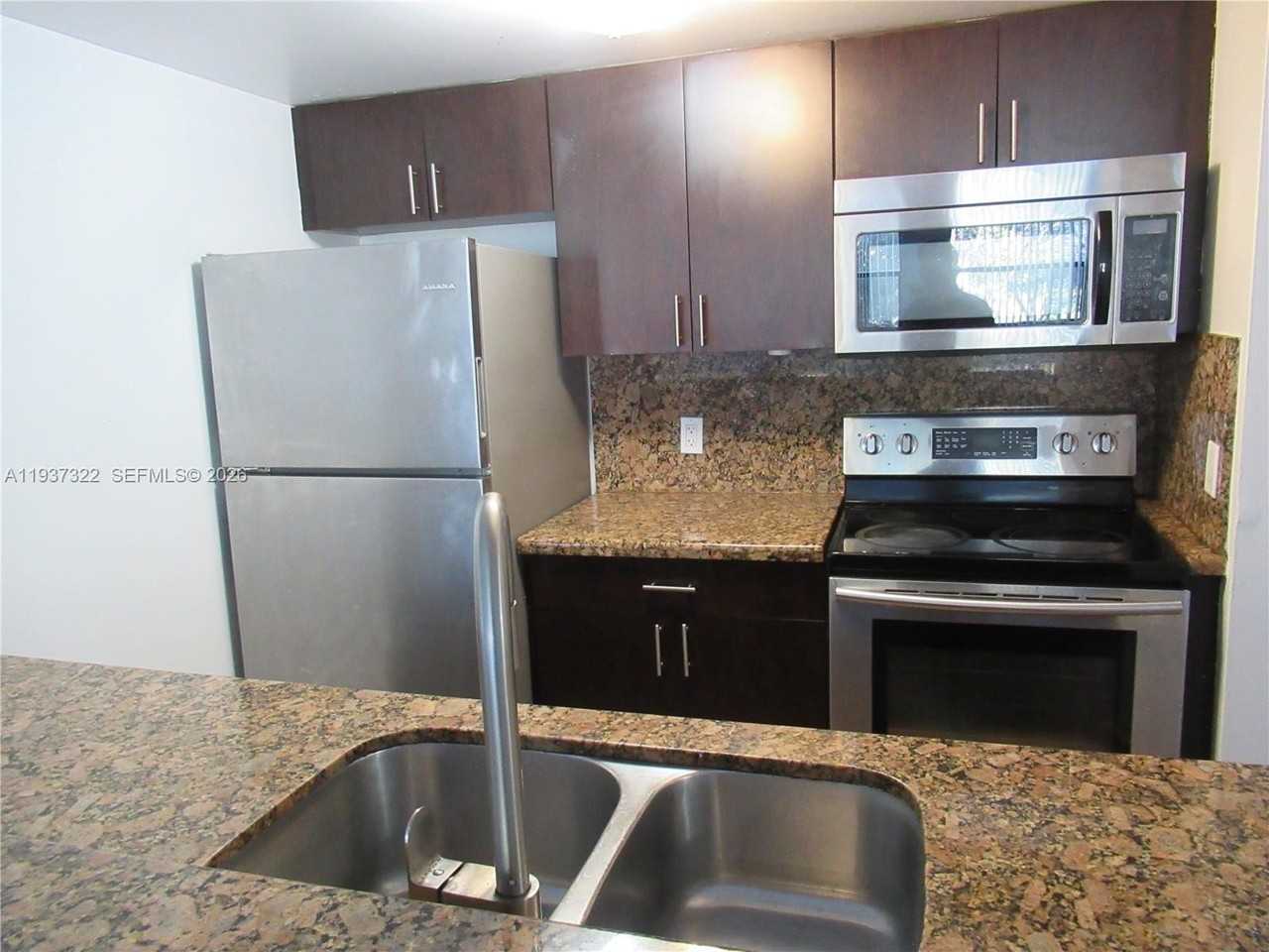 8100 Geneva Ct #243 - Photo 4 of 14