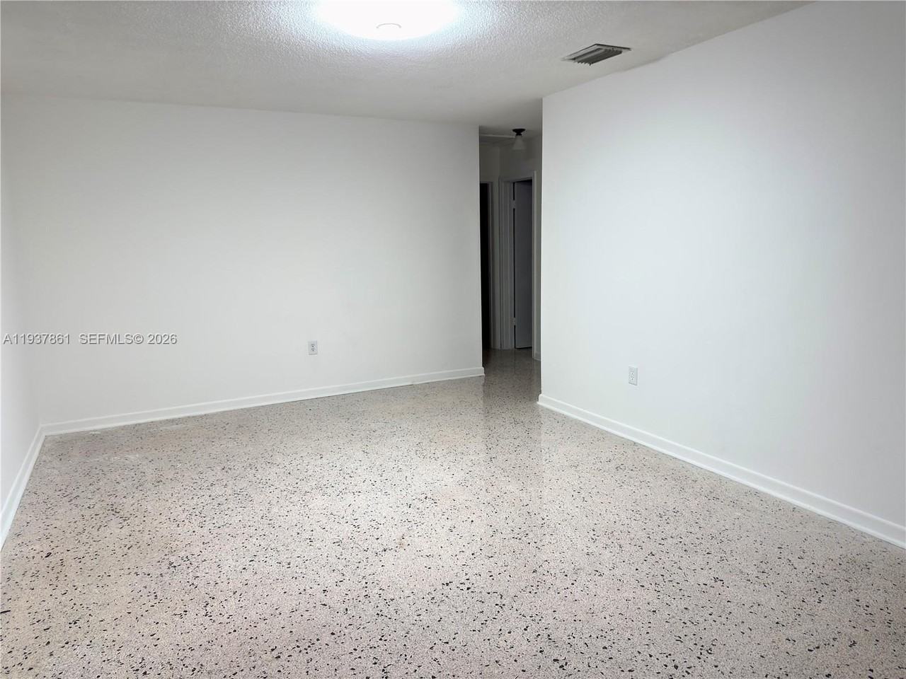 1141 Nw 32nd Ave #0 - Photo 7 of 19