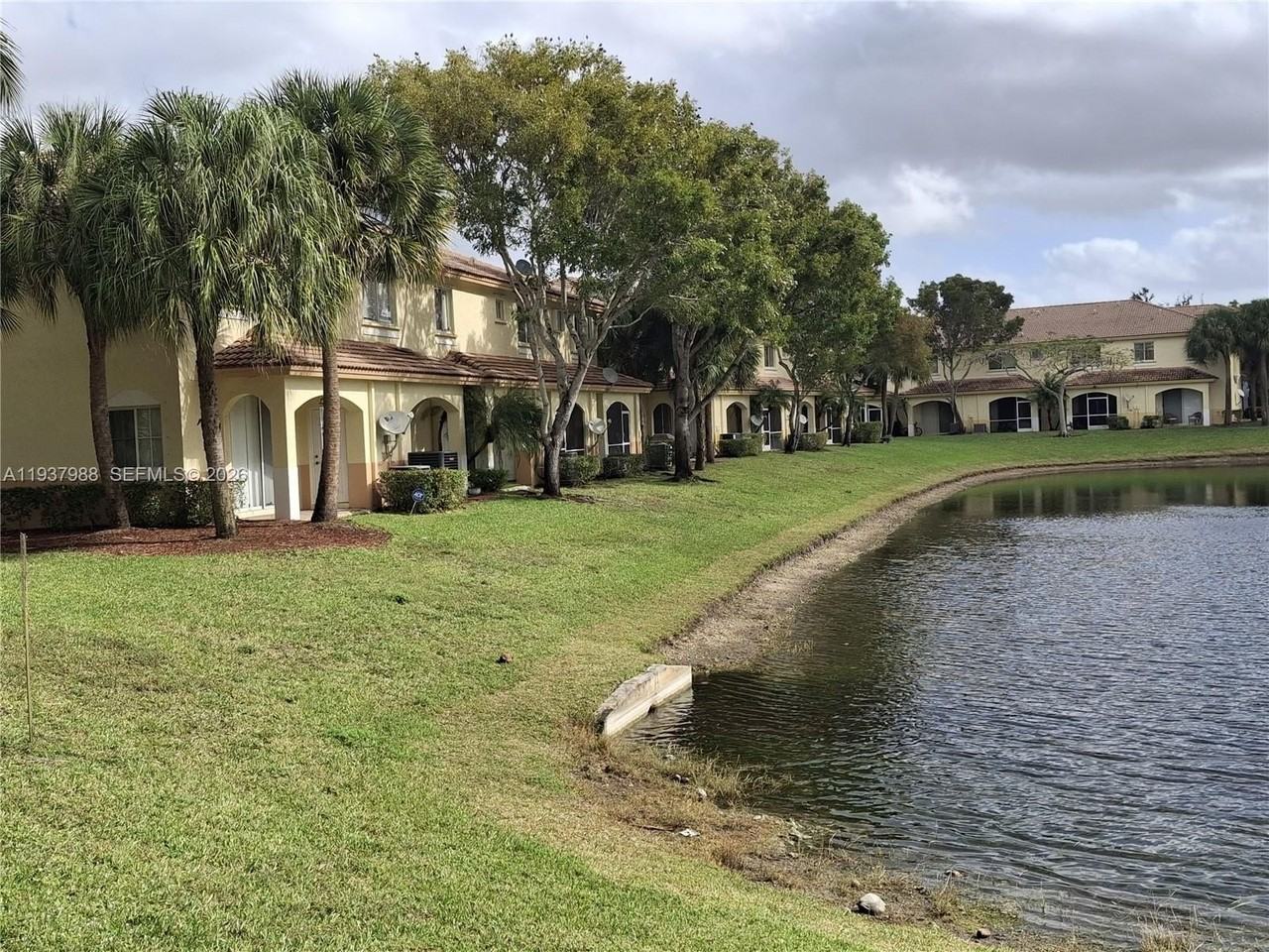 8372 Sw 25th Ct #102 - Photo 4 of 11