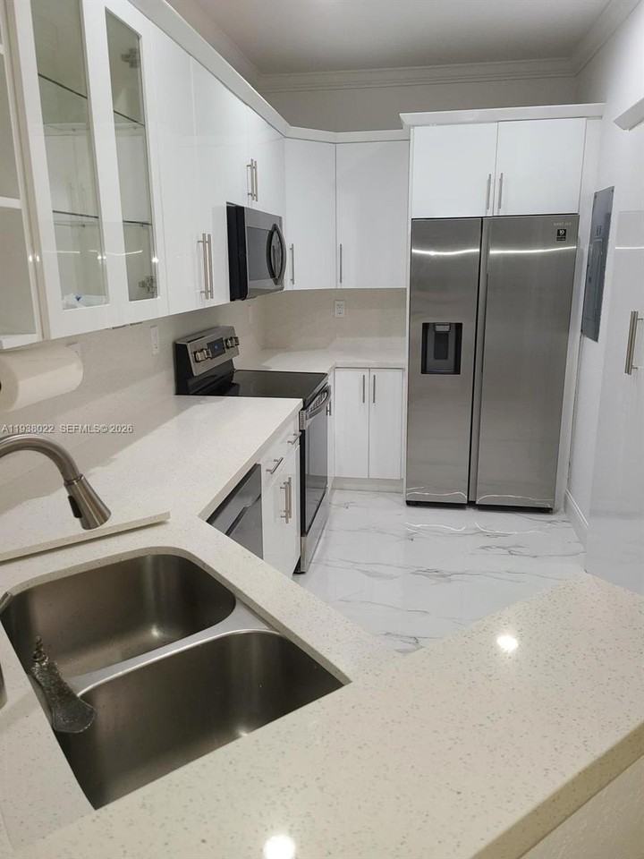 7200 Nw 177th St #106-7 - Photo 6 of 21