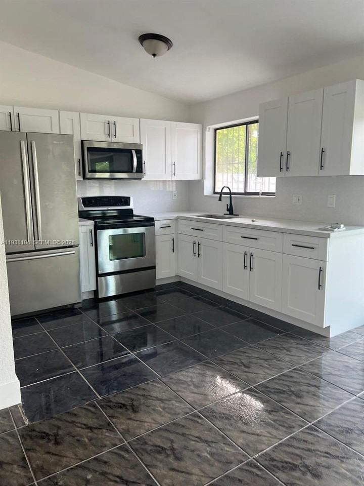 14013 Sw 281st Ter - Photo 3 of 10