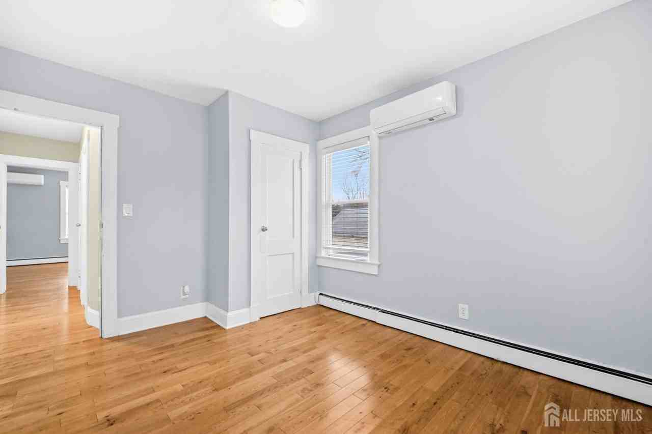 339 Plainsboro Rd - Photo 6 of 16