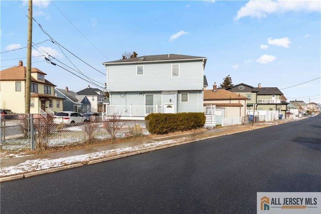 1 Stanton St - Photo 4 of 48