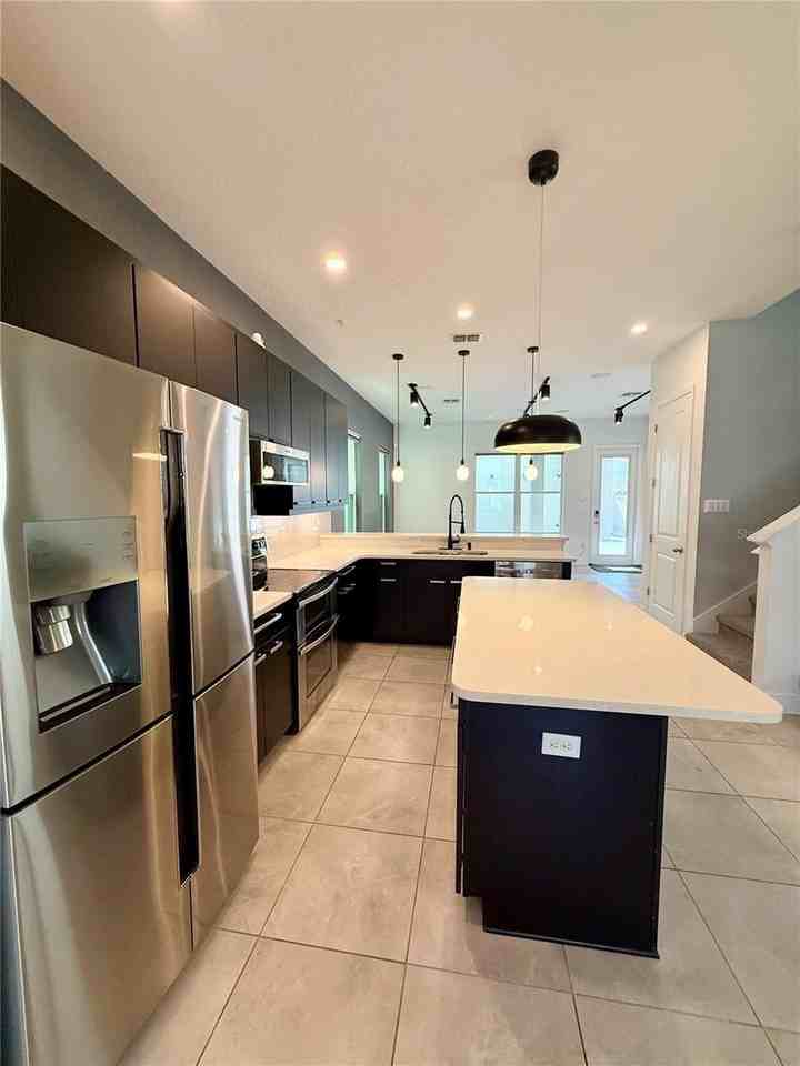 8160 Iron Mountain Trl - Photo 5 of 31