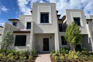 806 Ne 211th St - Photo 1 of 1