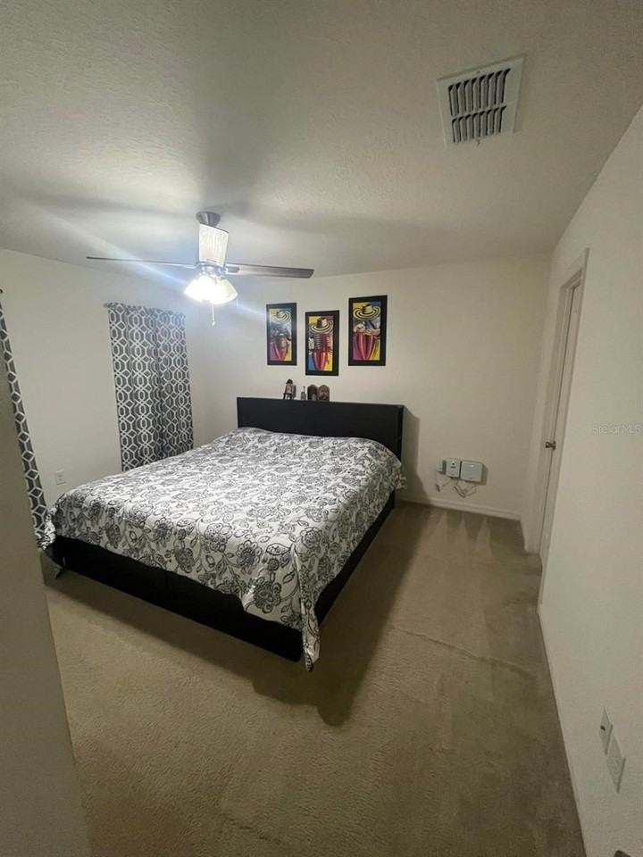 4668 Glencrest Loop - Photo 3 of 5