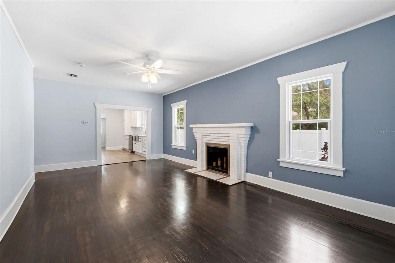 313 23rd Ave N - Photo 2 of 43