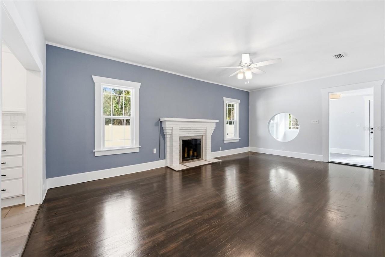 313 23rd Ave N - Photo 2 of 45