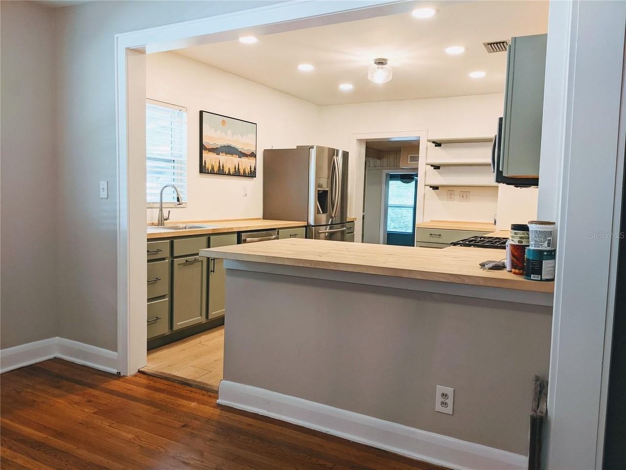 5907 N Tampa St - Photo 3 of 29