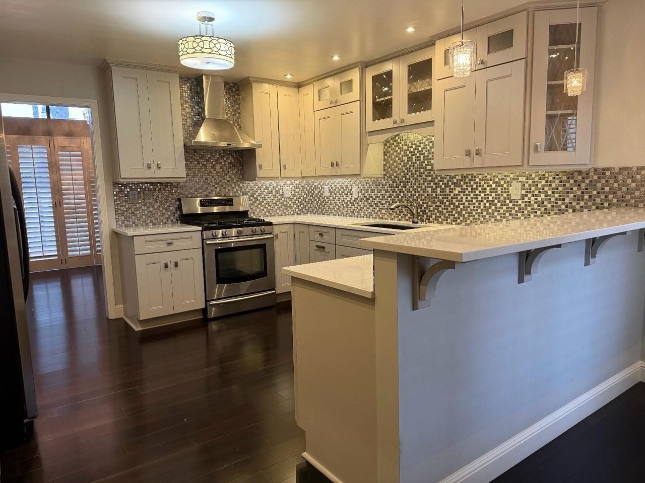 1125 Royal Ln - Photo 2 of 11