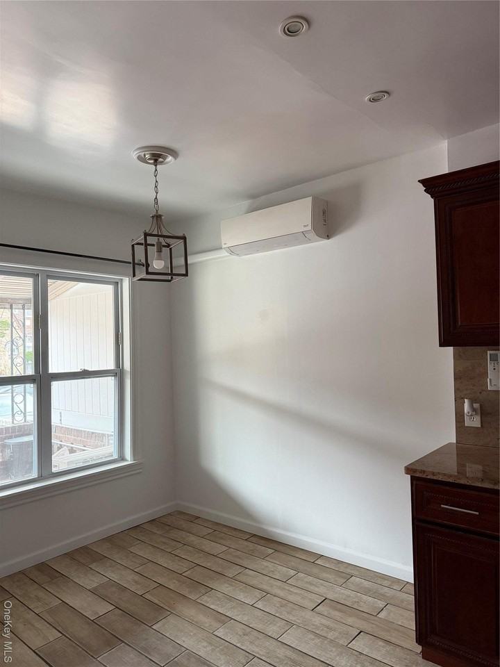 115-43 205th Street unit: 1 St #1st - Photo 5 of 12