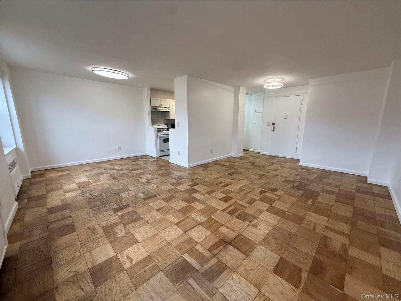 16 Lake St Apt 7b #7B - Photo 4 of 27