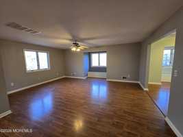 featured image of 274 Easy Street unit: Right #RIGHT