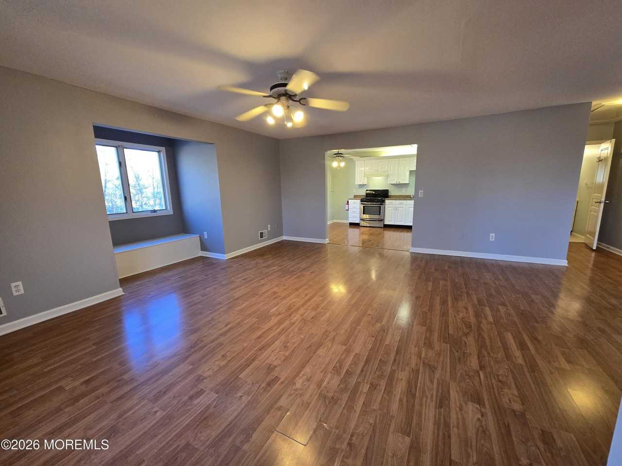 274 Easy Street unit: Right - Photo 2 of 19