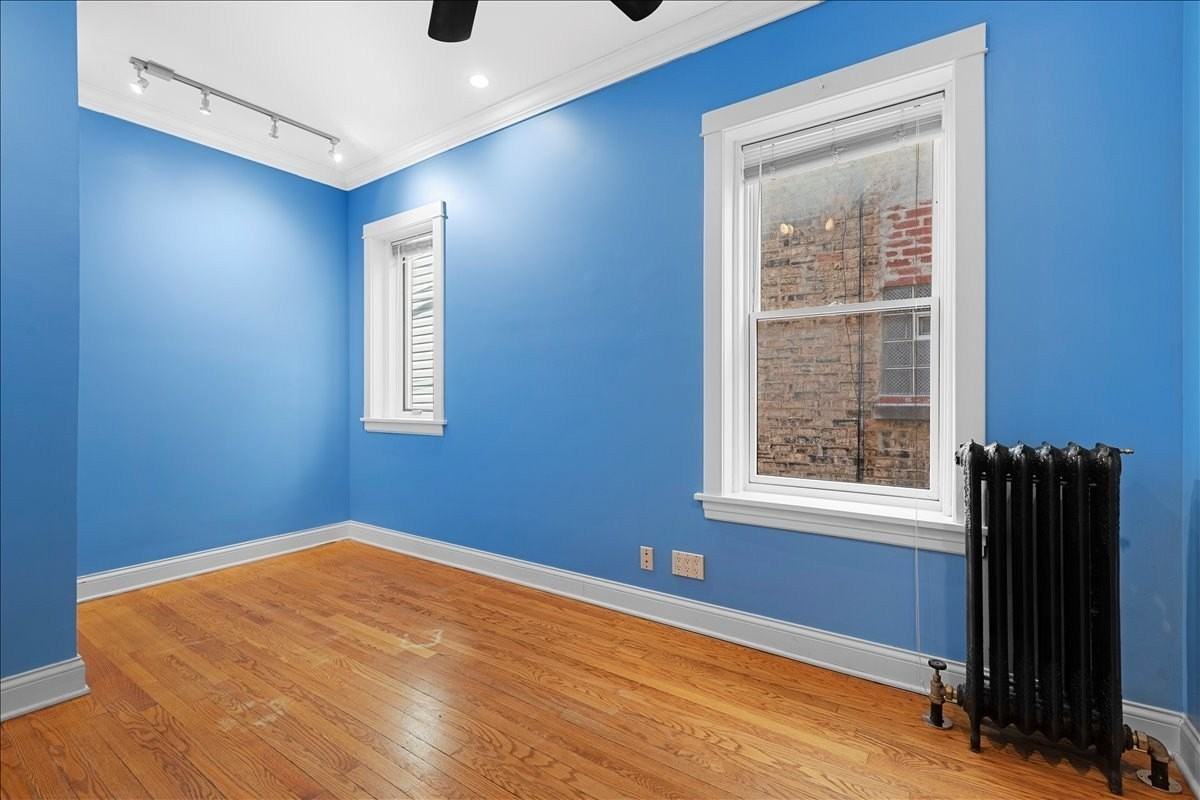 4226 N Sawyer Ave Unit 1 #1 - Photo 7 of 10