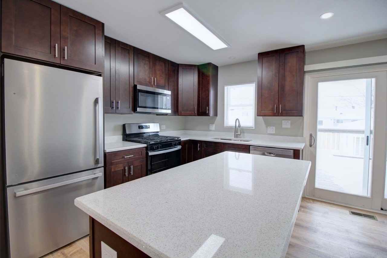 225 Haller Ave - Photo 4 of 19