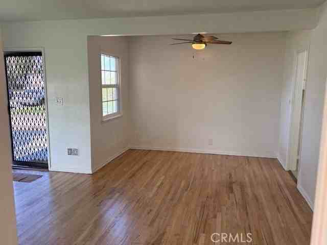 7812 Wellsford Ave - Photo 5 of 26