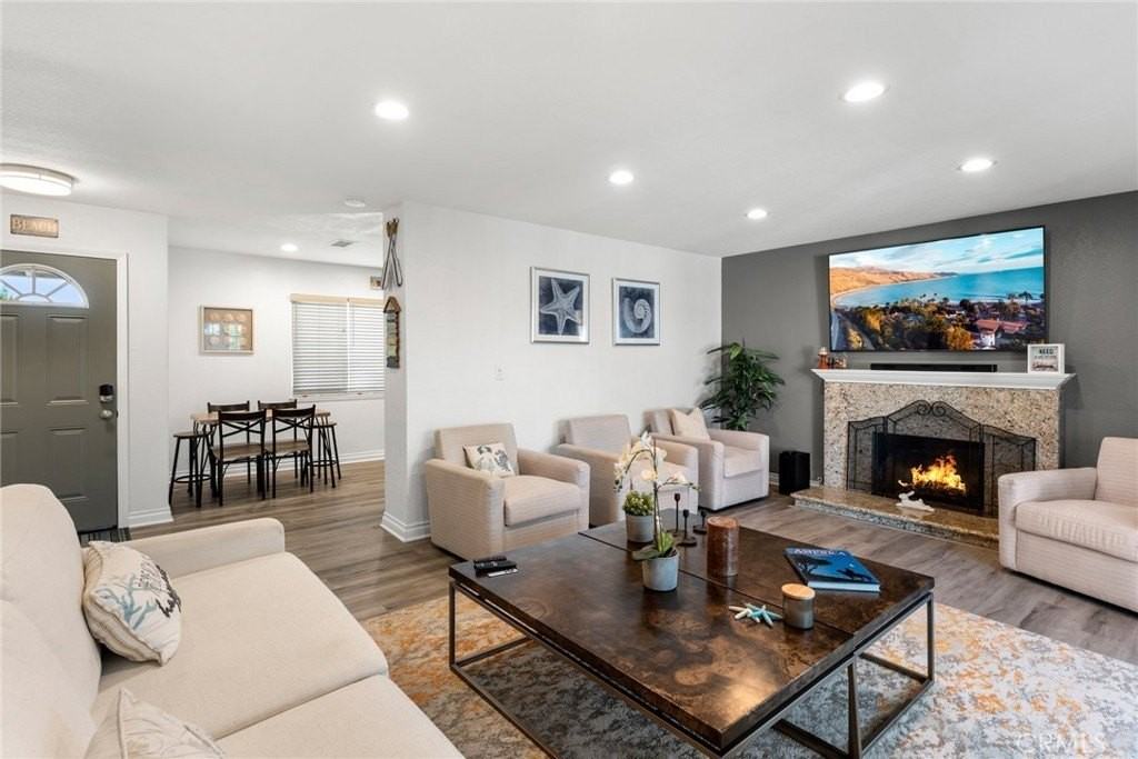 18091 Newland St - Photo 6 of 26