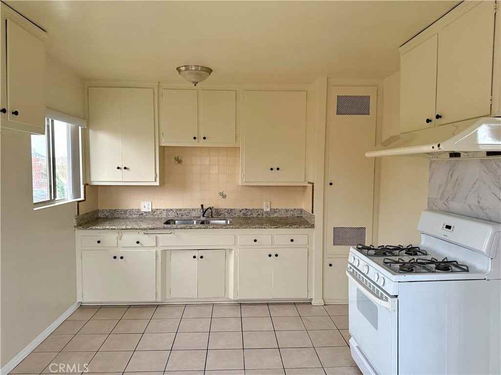 4105 Walnut Grove Ave - Photo 3 of 13