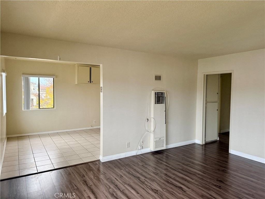 4105 Walnut Grove Ave - Photo 4 of 13