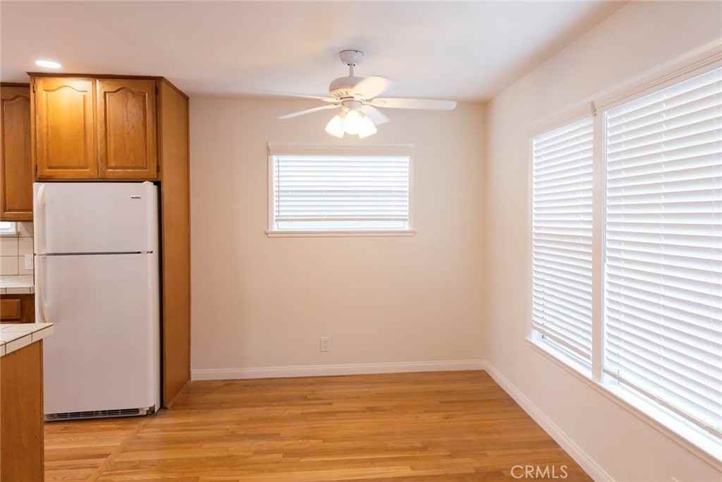 5310 Wilma St - Photo 6 of 28