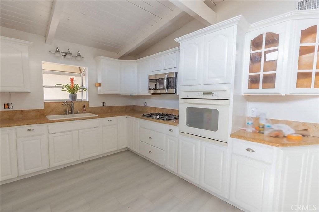 2244 W 236th St - Photo 5 of 24