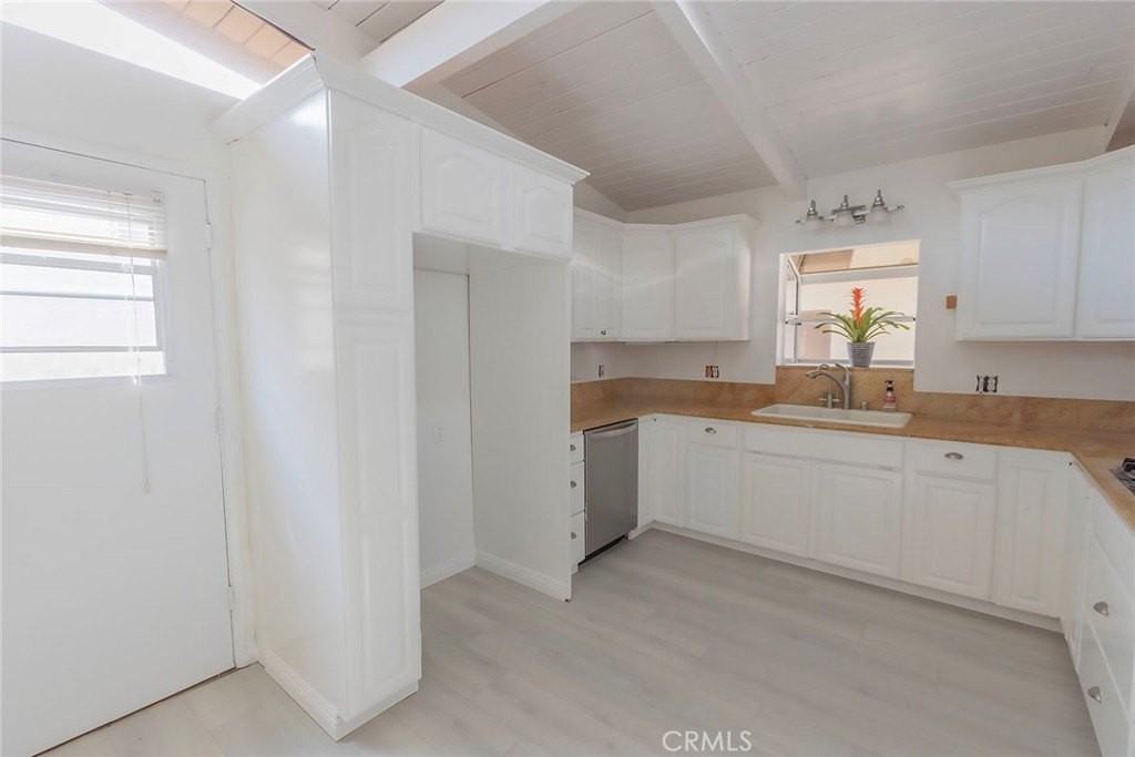 2244 W 236th St - Photo 6 of 24