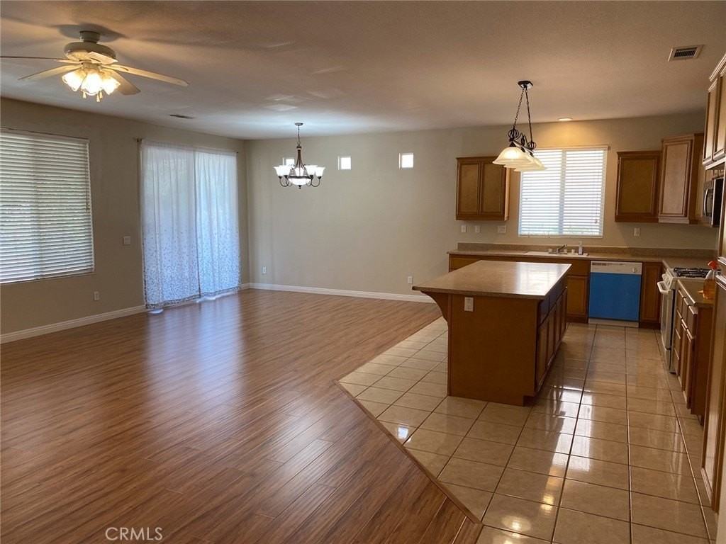 14938 Sorrel Rd - Photo 2 of 4