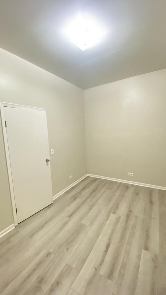 2641 W Haddon Ave - Photo 6 of 10