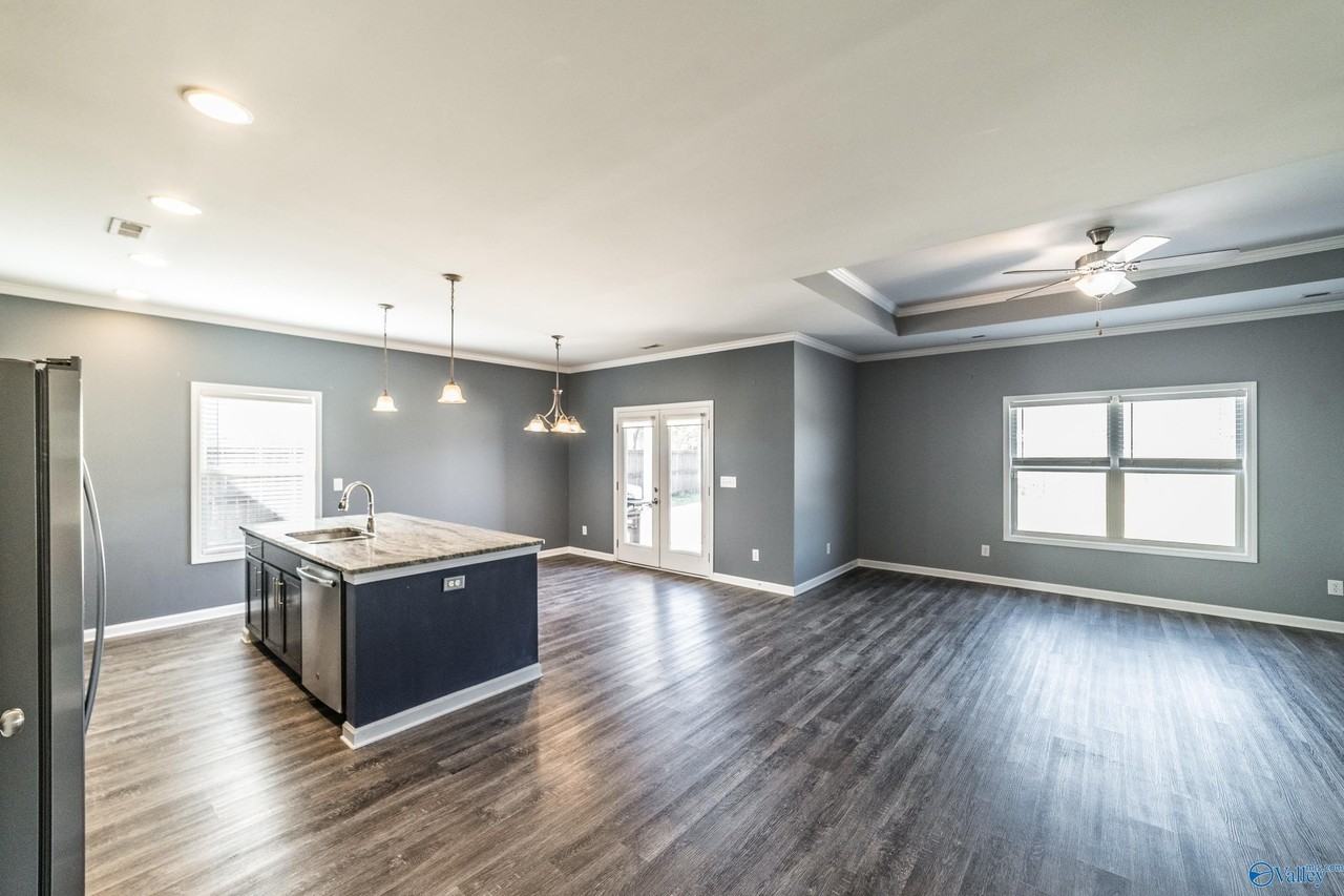 7492 Chaco St Se - Photo 5 of 47