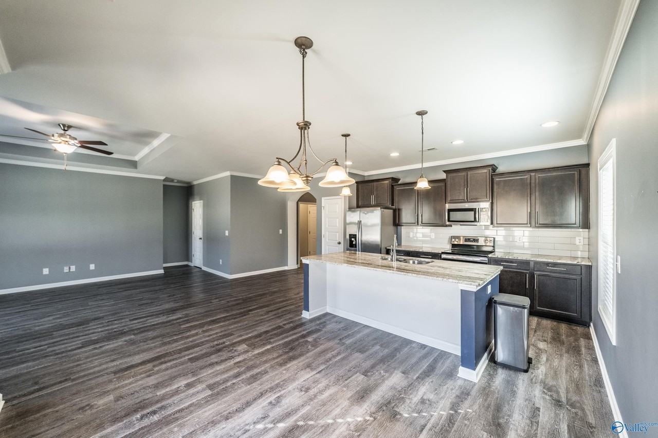 7492 Chaco St Se - Photo 6 of 47