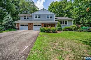 71 Columbus Rd - Photo 1 of 1