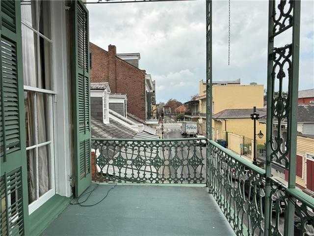 1014 Dumaine St - Photo 2 of 21