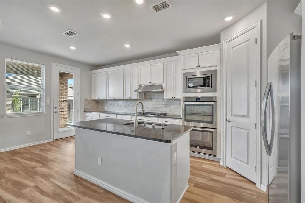 2019 Tawakoni Dr - Photo 5 of 33