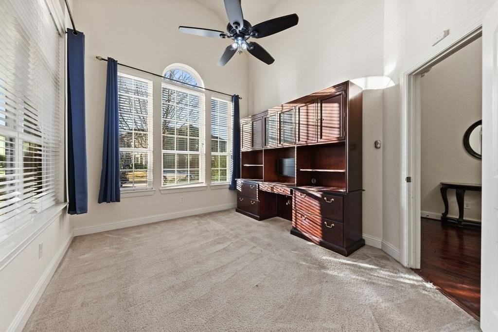 15520 Mayflower Trl - Photo 7 of 35