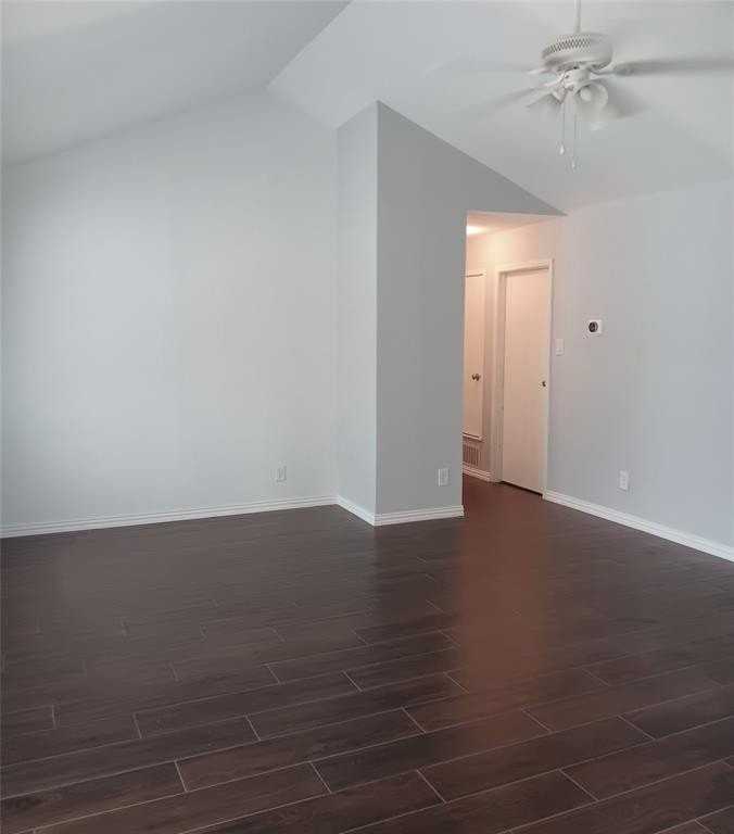 911 Redcedar Way Dr - Photo 4 of 10