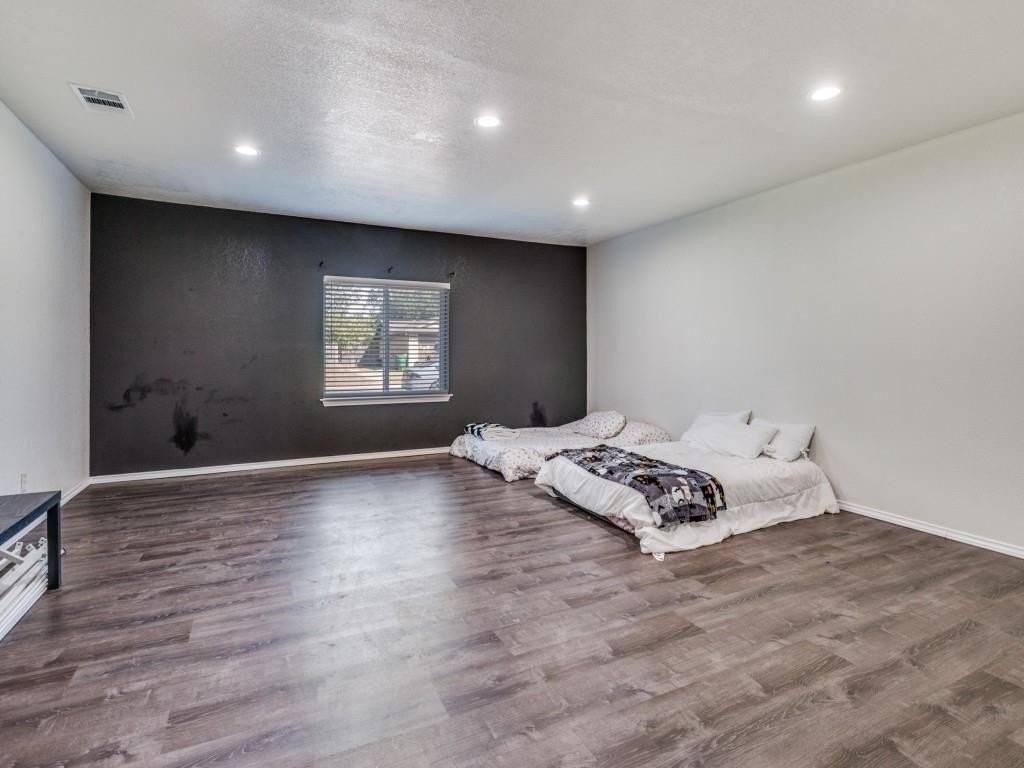 210 Myrtle Ave - Photo 6 of 13