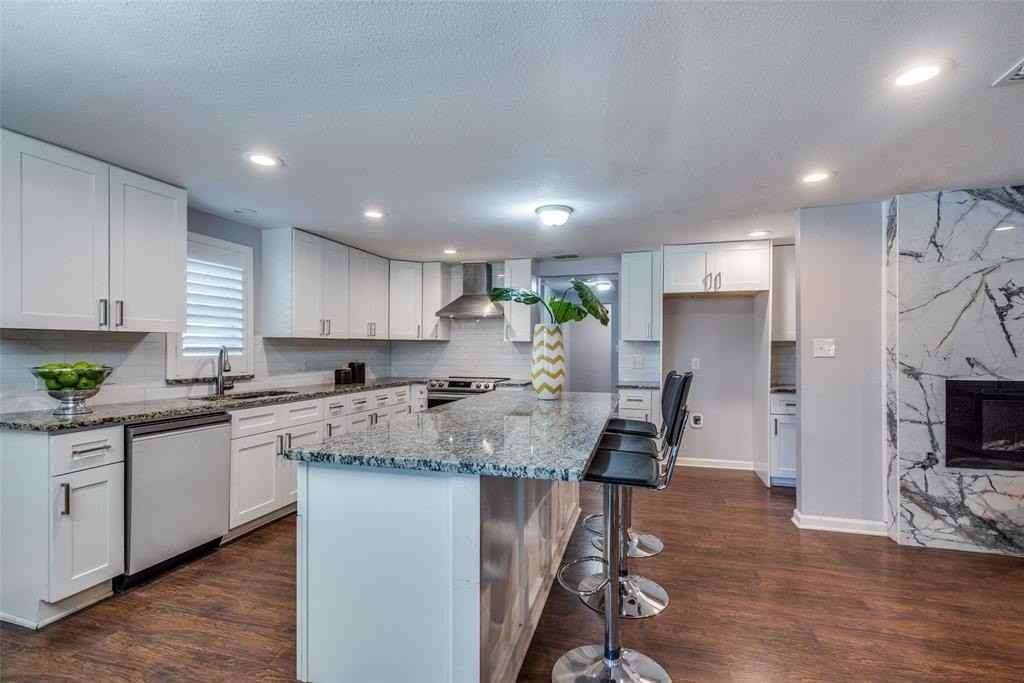 6912 Taylor Ln - Photo 5 of 14