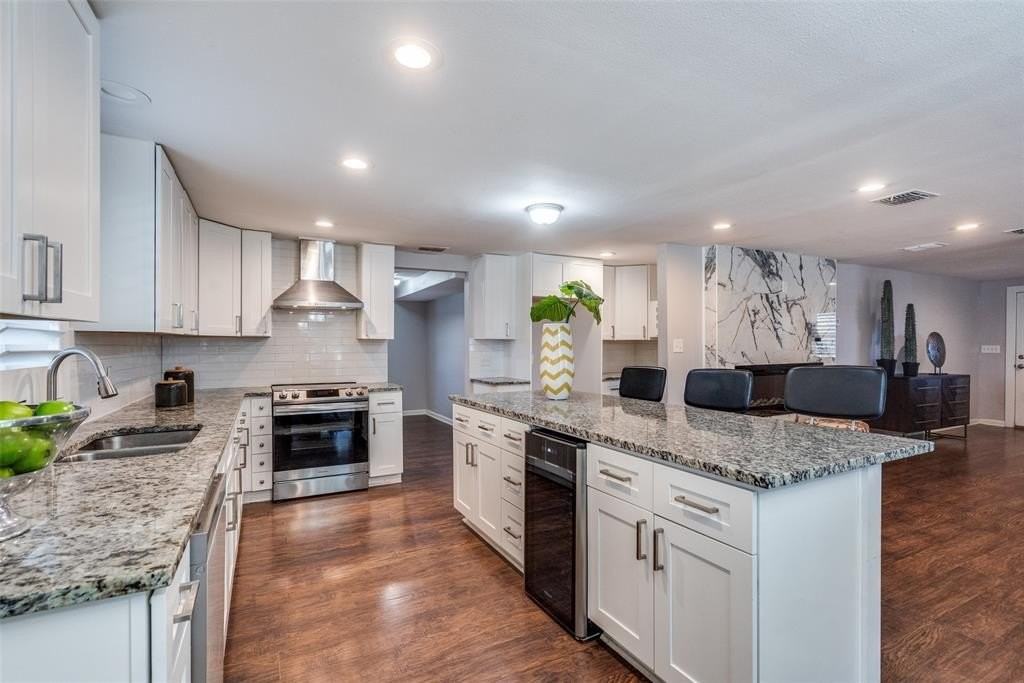 6912 Taylor Ln - Photo 6 of 14