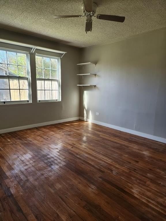 903 N Page St - Photo 6 of 12