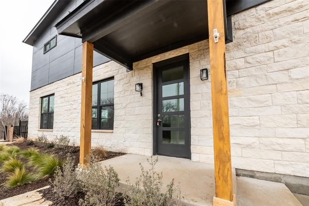 110 Clark Ln #110 - Photo 5 of 25